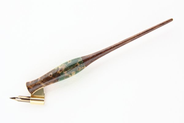 Oblique pen holder made of stabilized Maple Burl and curly American Walnut.