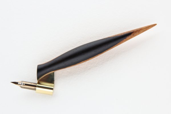 Oblique pen holder made of African Blackwood